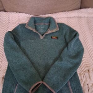 L.L. Bean Women's Teal Pullover Sweater
